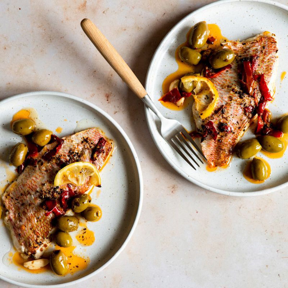 Steam-Baked White Fish With Olives, Capsicum, Garlic & Lemon-1