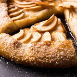 Apple And Walnut Pizza-1