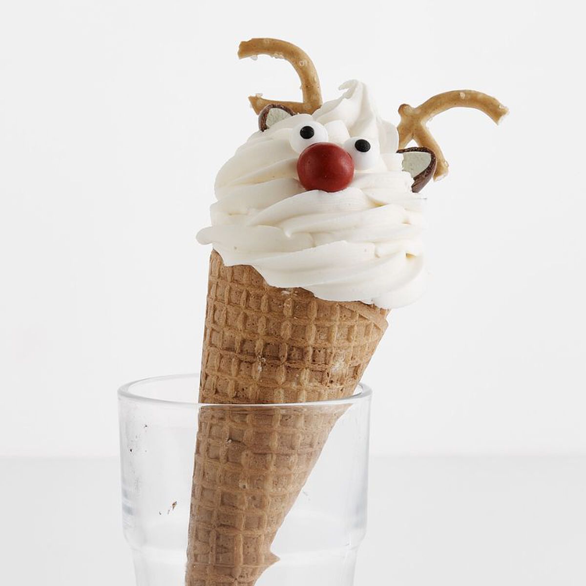 Christmas Reindeer Soft Serve-1