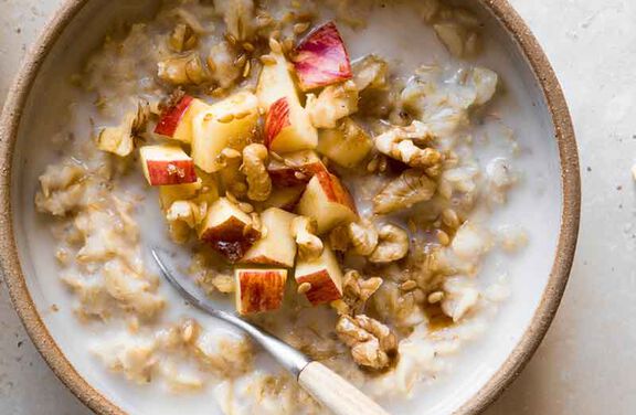 Overnight Maple Cinnamon Oatmeal