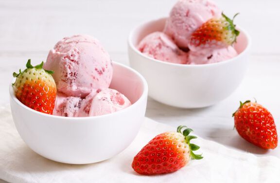 Fresh Strawberry Ice Cream