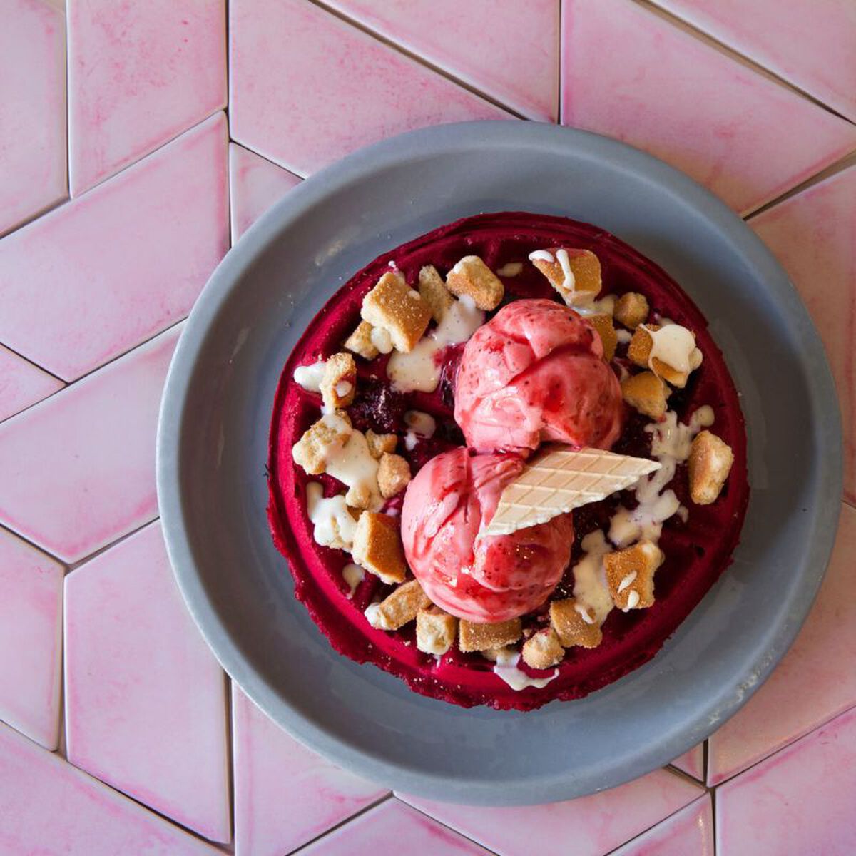 Red Velvet Cake Waffle-1